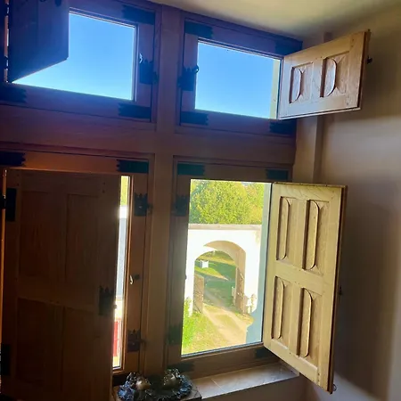 Nocleg ze śniadaniem Manoir Du Bois Noblet Louerre