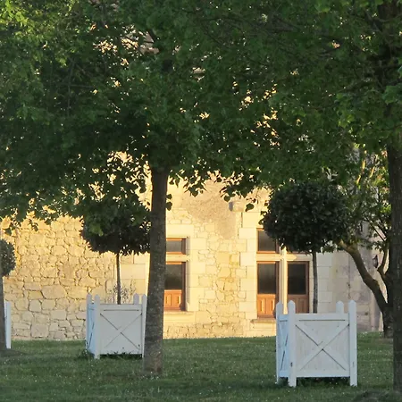 Nocleg ze śniadaniem Manoir Du Bois Noblet Louerre